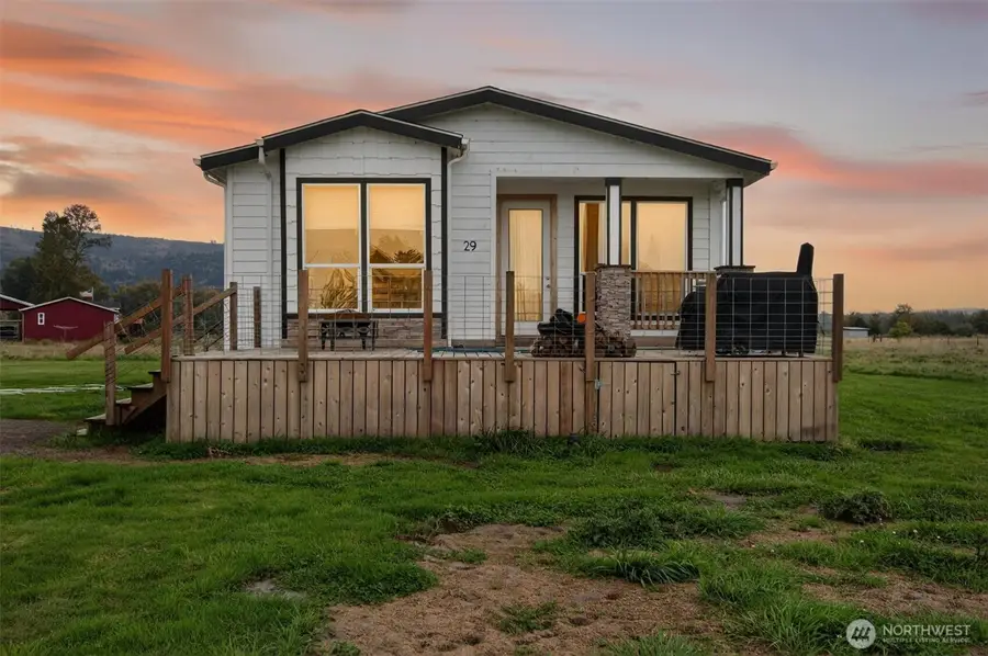 29 Little Island Lane, Cathlamet, WA 98612 - Image #2