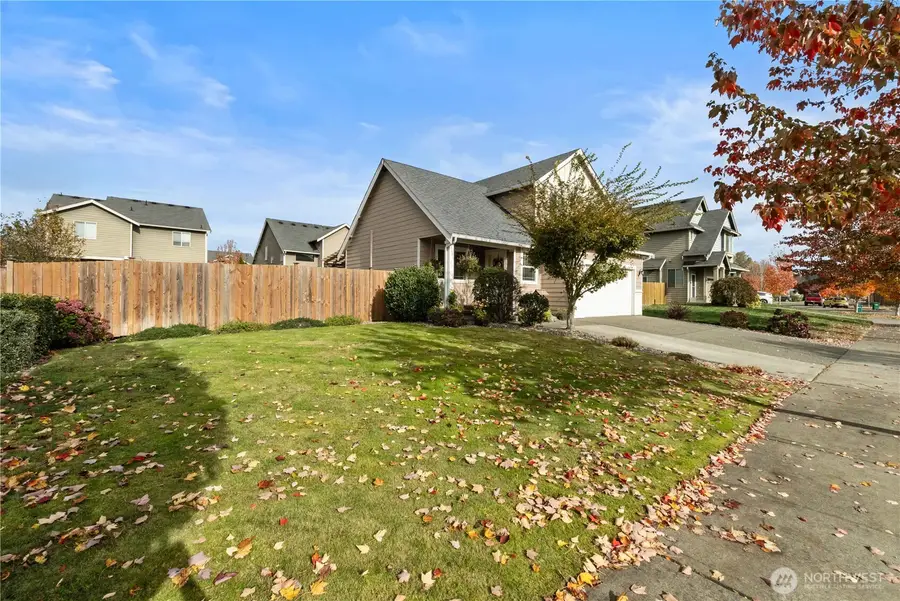 252 6th Avenue Sw, Pacific, WA 98047 - Image #2