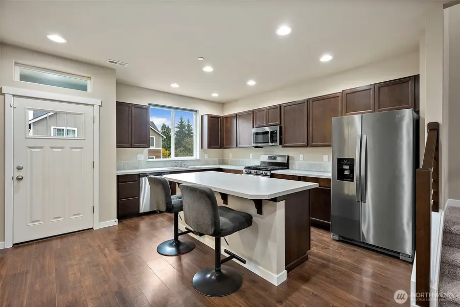 2585 Filbert Avenue, Bremerton, WA 98310 - Image #2