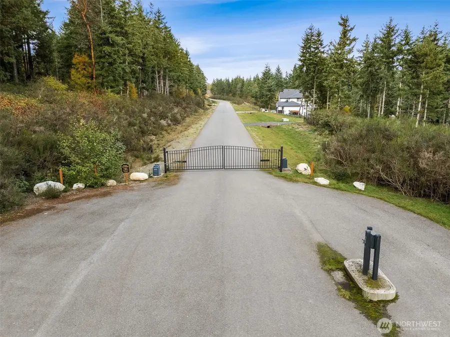 917 Tiedman Road Nw, Lakebay, WA 98349 - Image #3