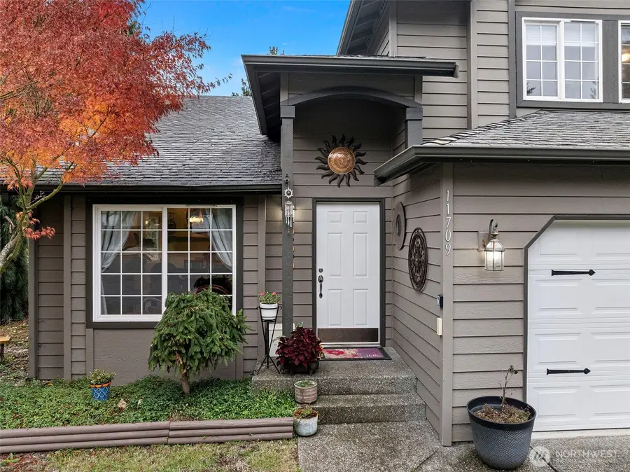 11709 37th Avenue Ct Nw, Gig Harbor, WA 98332 - Image #2