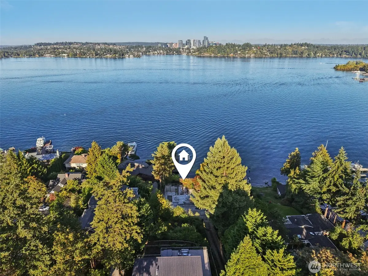 7220 North Mercer Way, Mercer Island, WA 98040 - Image #1