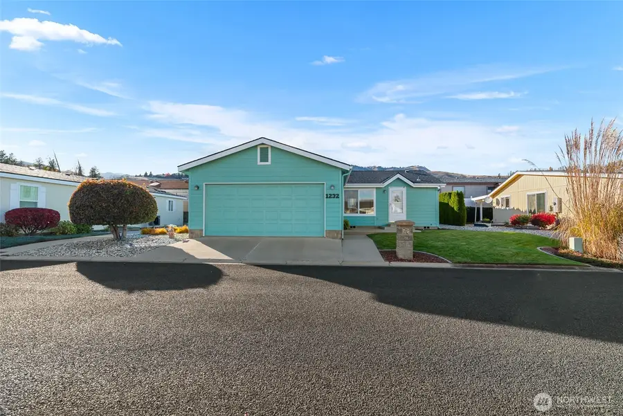 1232 Woods Street, Wenatchee, WA 98801 - Image #2