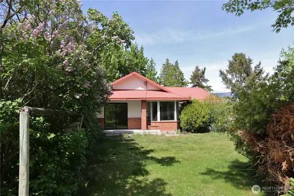 33364 97 Highway, Oroville, WA 98844