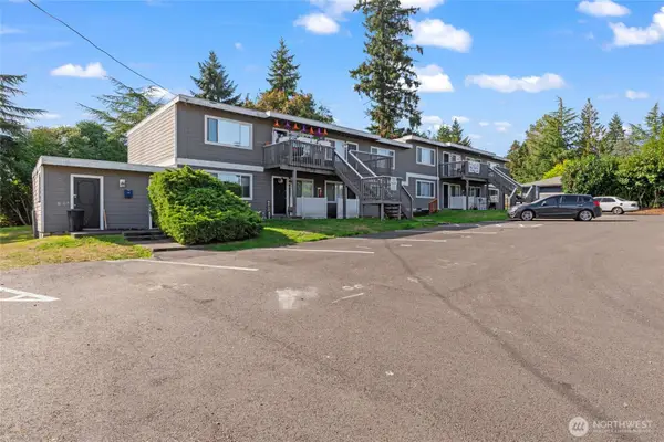 6608 106th Street, Puyallup, WA 98373