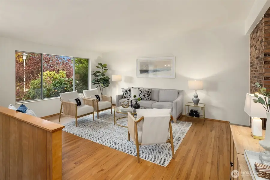 6037 NE 61st Street, Seattle, WA 98115 - Image #3