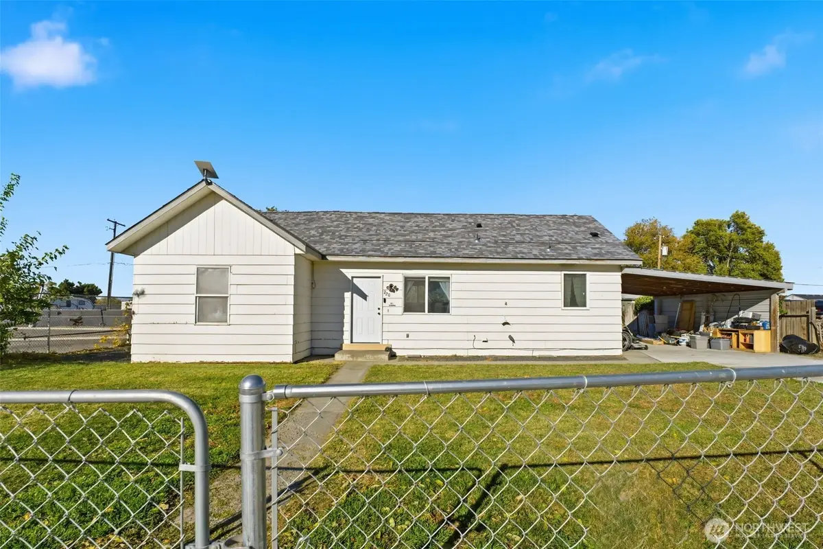 220 Birch Street, Burbank, WA 99323 - Image #1