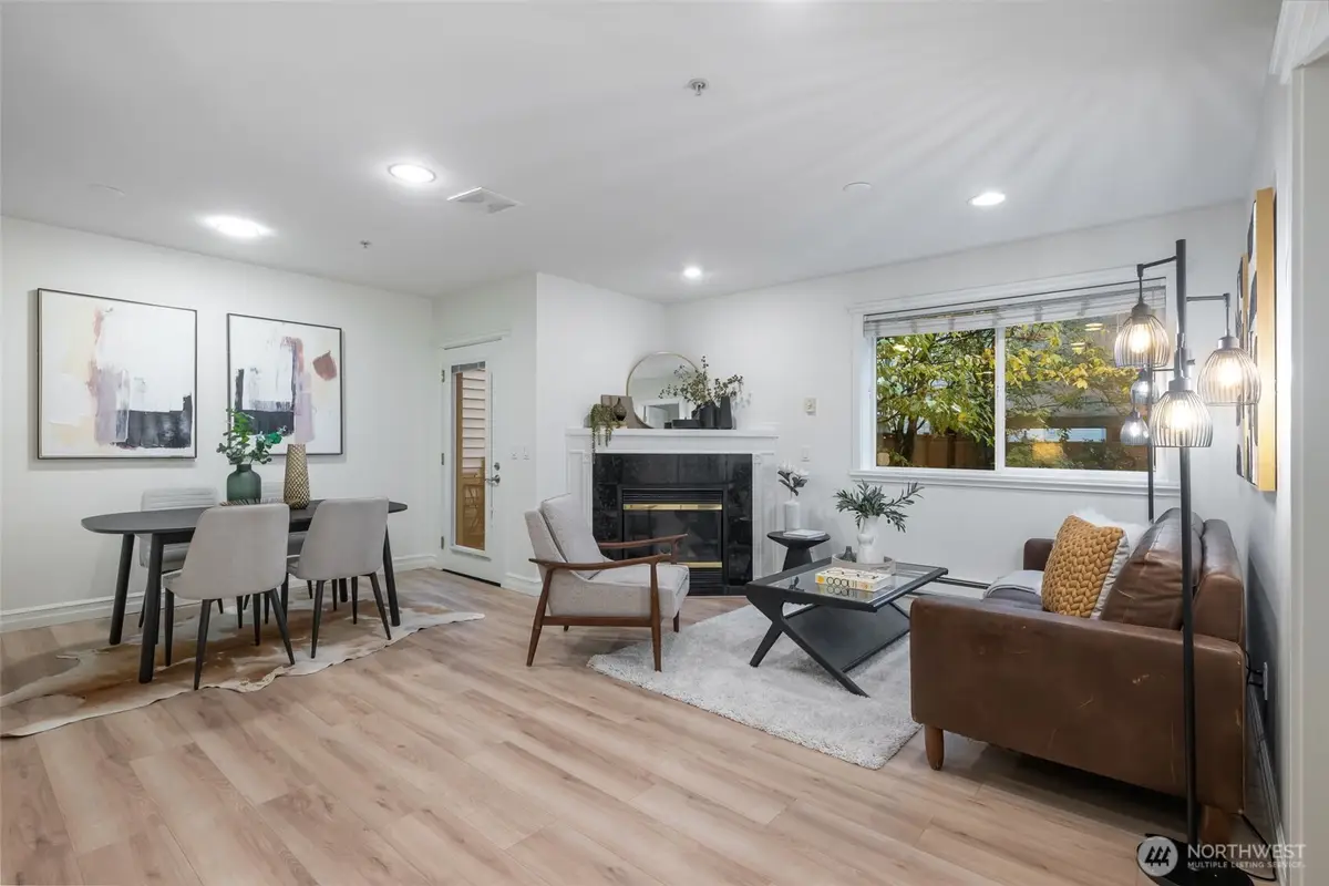 717 E Denny Way #1A, Seattle, WA 98122 - Image #1