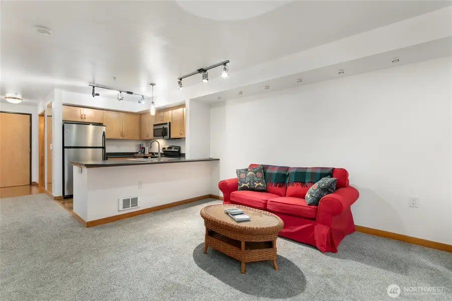 827 Hiawatha Place S #212, Seattle, WA 98144 - Image #3