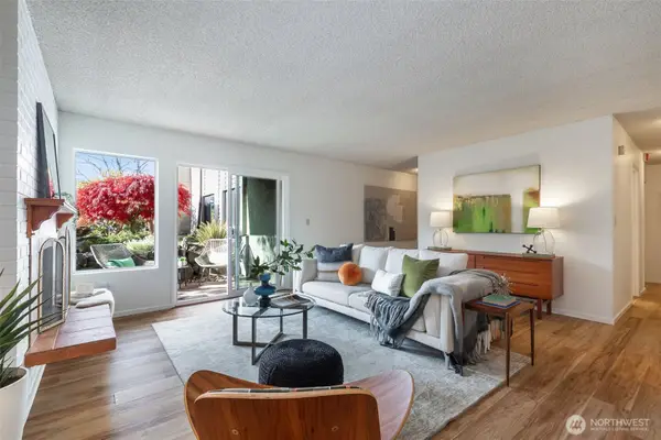 2858 32nd Avenue W #106, Seattle, WA 98119