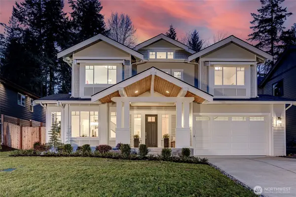 15033 SE 44th Street, Bellevue, WA 98006