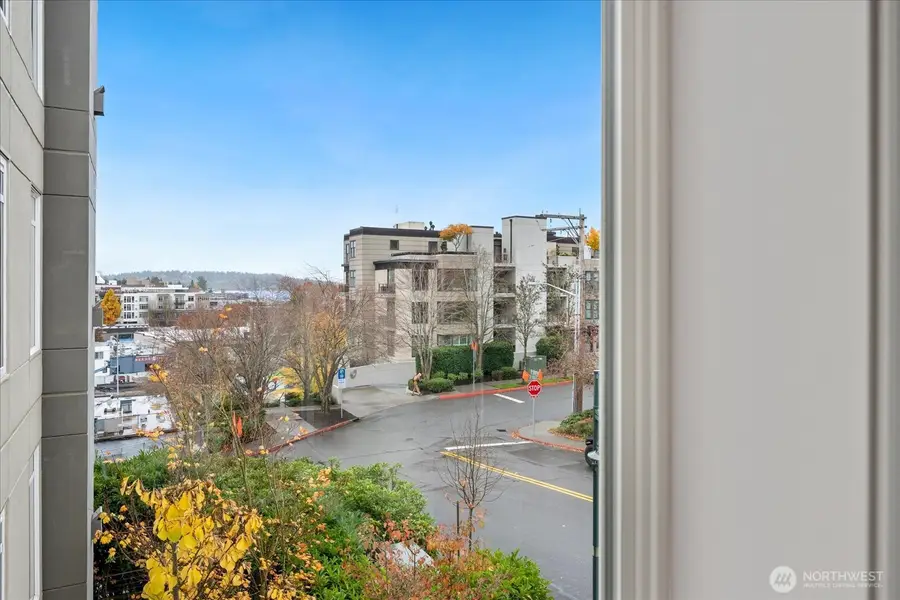 225 4th Avenue #A404, Kirkland, WA 98033 - Image #2