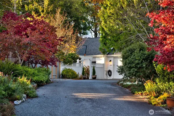 2216 35th Court, Anacortes, WA 98221