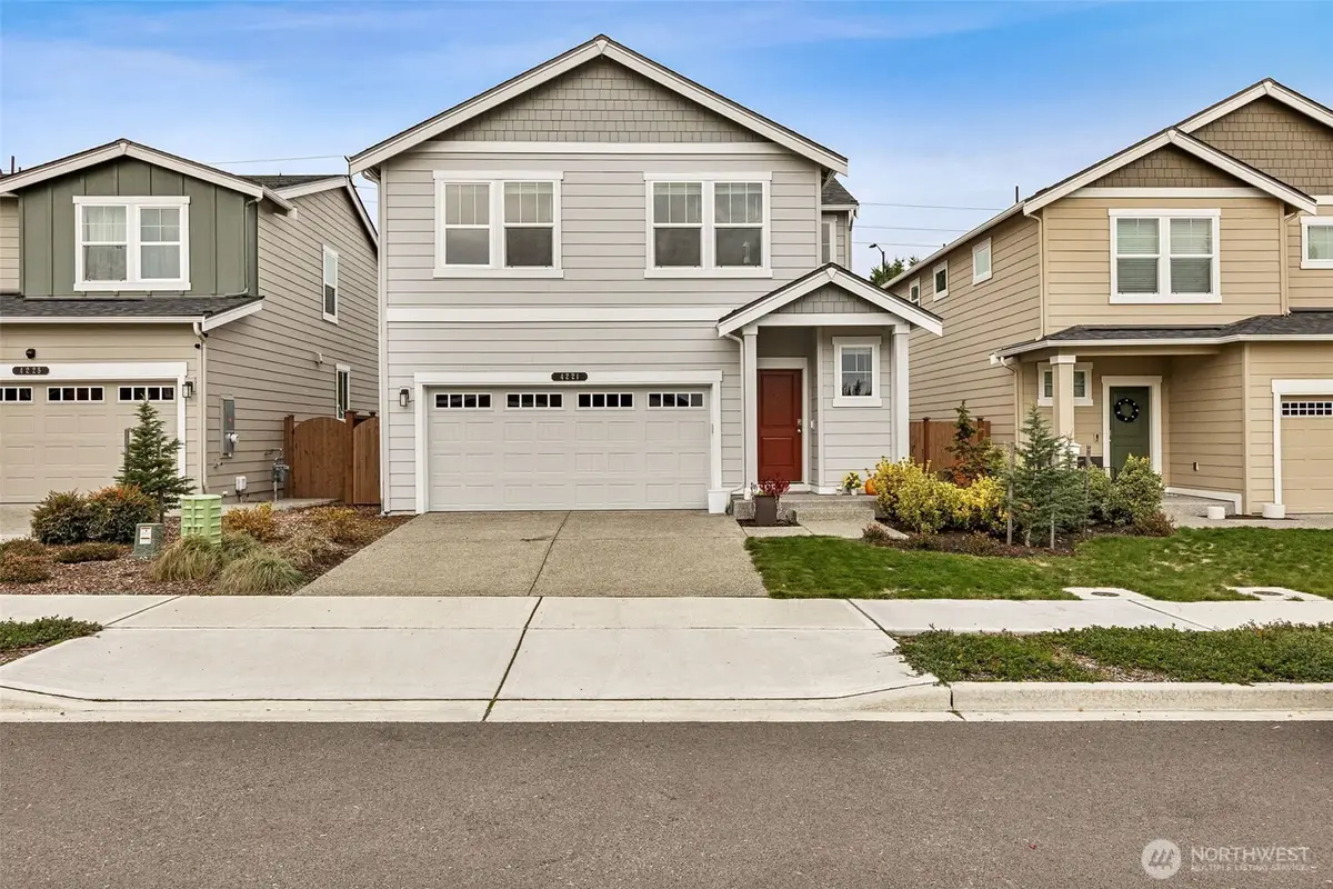 4221 Savannah Loop Ne, Olympia, WA 98516 - Image #1