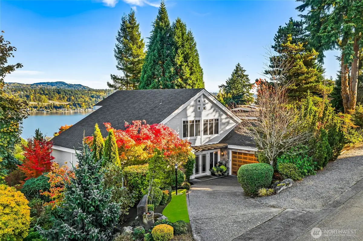 4222 Shoreclub Drive, Mercer Island, WA 98040 - Image #1
