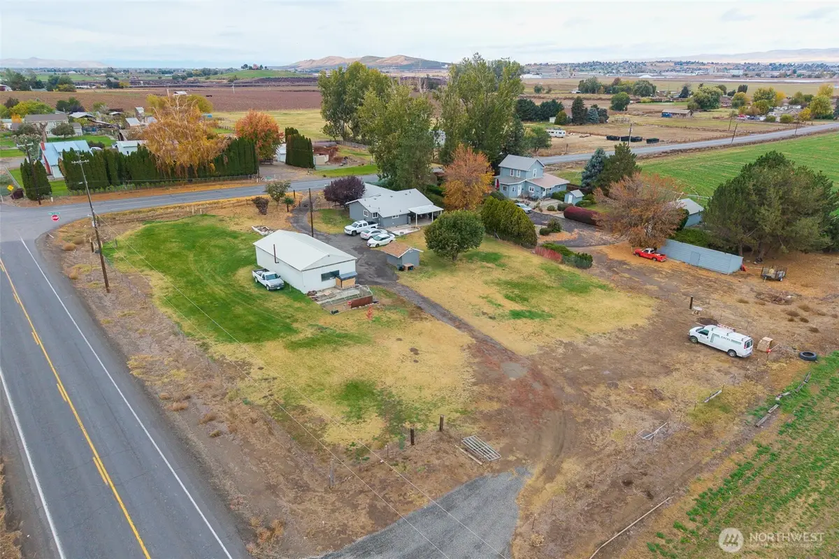 4200 Sunnyside Mabton Rd, Sunnyside, WA 98944 - Image #1