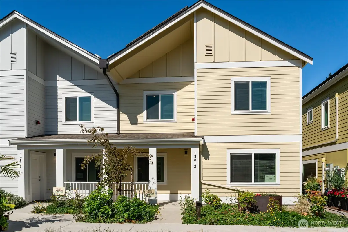 13813 32nd Lane S, Tukwila, WA 98168 - Image #1