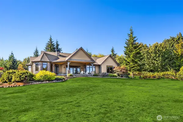 39171 NE No Name Place, Hansville, WA 98340