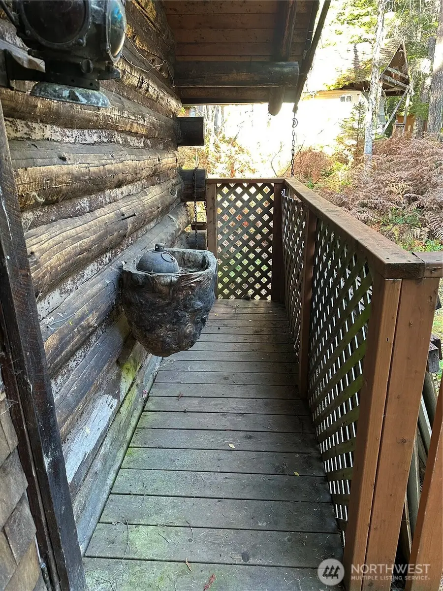 20 N Deer Court, Hoodsport, WA 98548 - Image #3