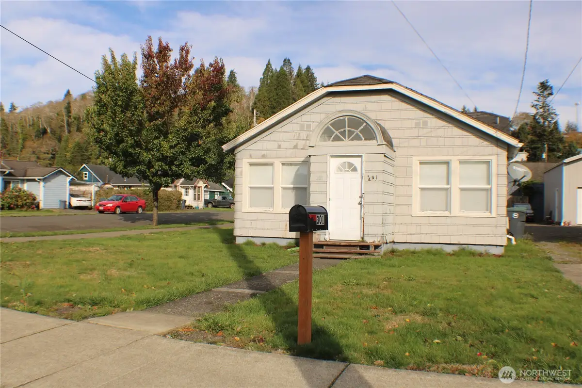 301 Eklund Avenue, Hoquiam, WA 98550 - Image #1