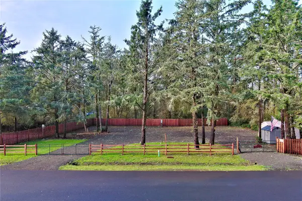 1013 Discovery Avenue Se #167 & 168, Ocean Shores, WA 98569