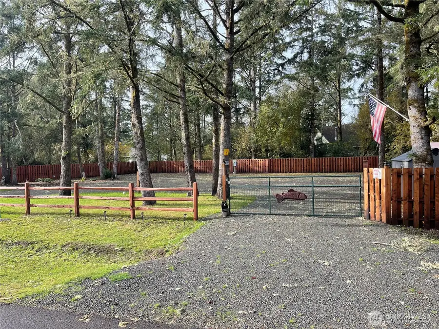 1013 Discovery Avenue Se #167 & 168, Ocean Shores, WA 98569 - Image #2