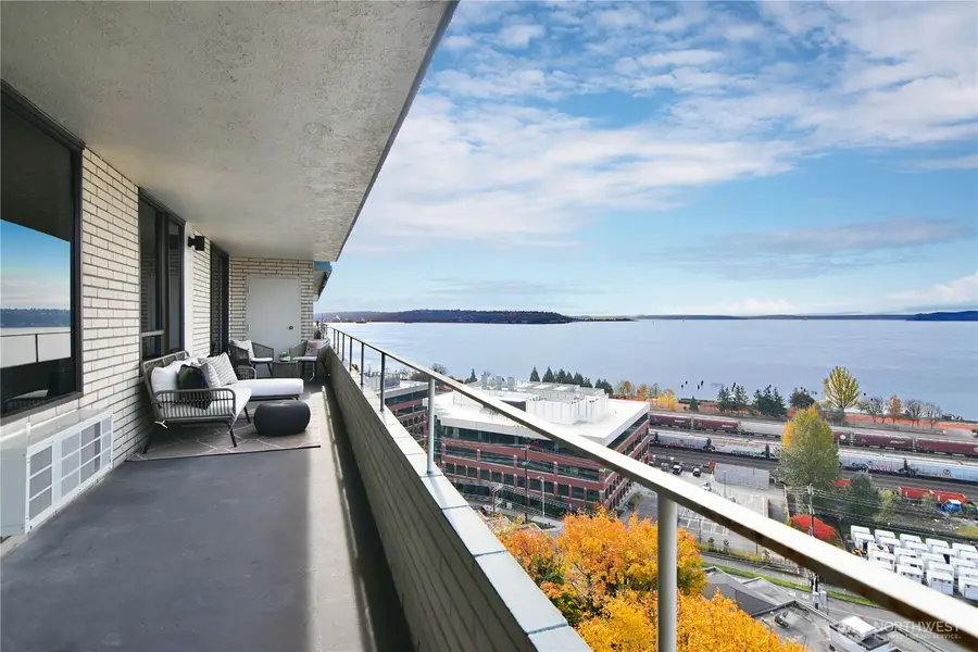 521 5th Avenue W #804, Seattle, WA 98119 - Image #2