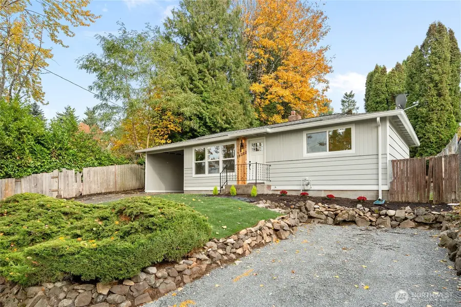 10050 12th Avenue Sw, Seattle, WA 98146 - Image #2