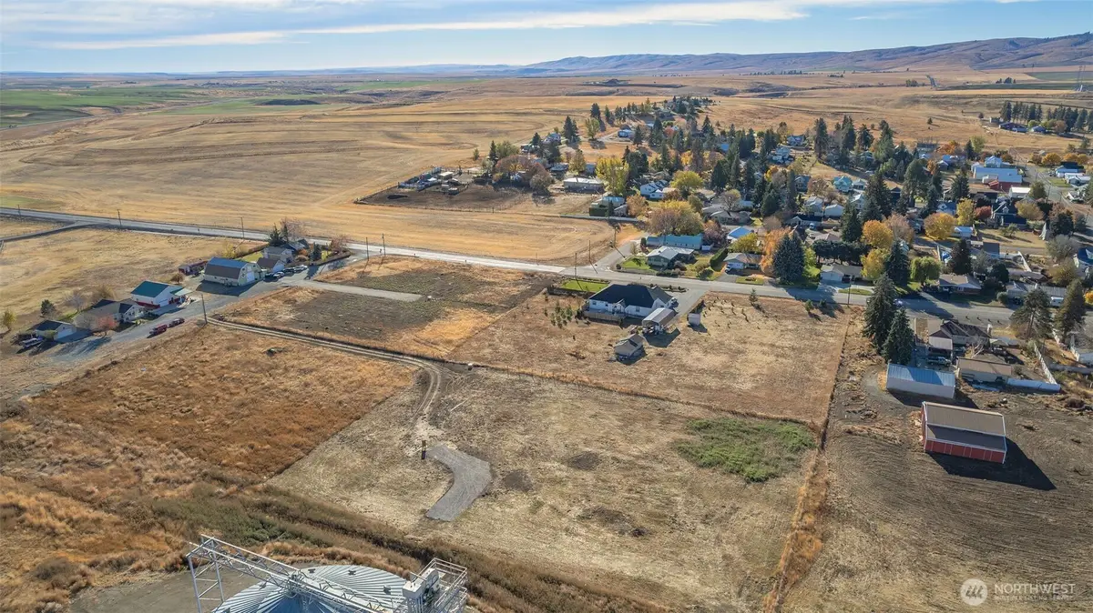 601 E 1st St, Waterville, WA 98858 - Image #1