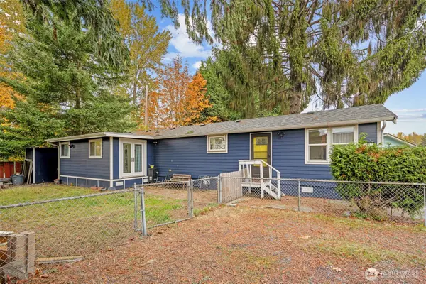 1645 S 272nd Street #13, Federal Way, WA 98003