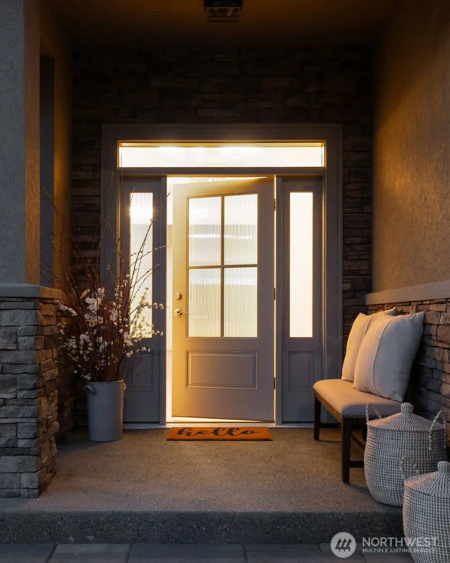 2210 S 96th Avenue, Yakima, WA 98903 - Image #2