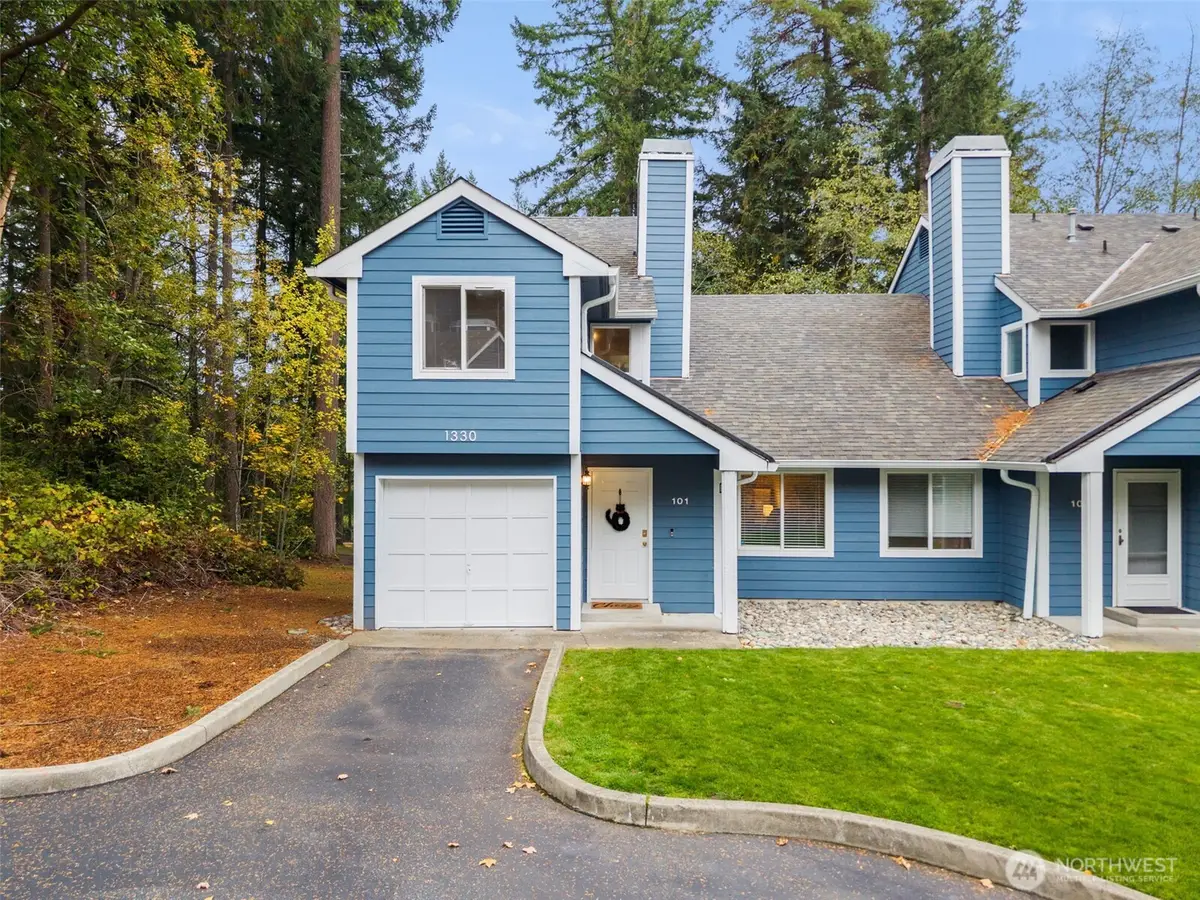 1330 NW Slate Lane #101, Silverdale, WA 98383 - Image #1