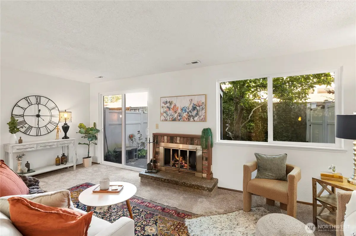 1421 W Casino Road #A17, Everett, WA 98204 - Image #1