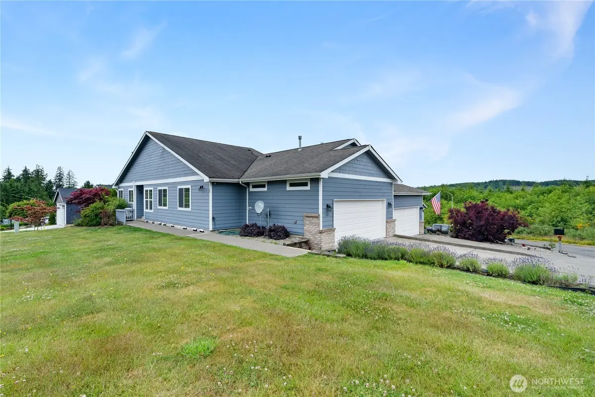 301 S Brant Lane, Hoquiam, WA 98550 - Image #1