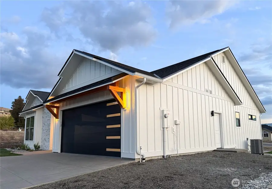 146 33rd Street, East Wenatchee, WA 98802 - Image #3