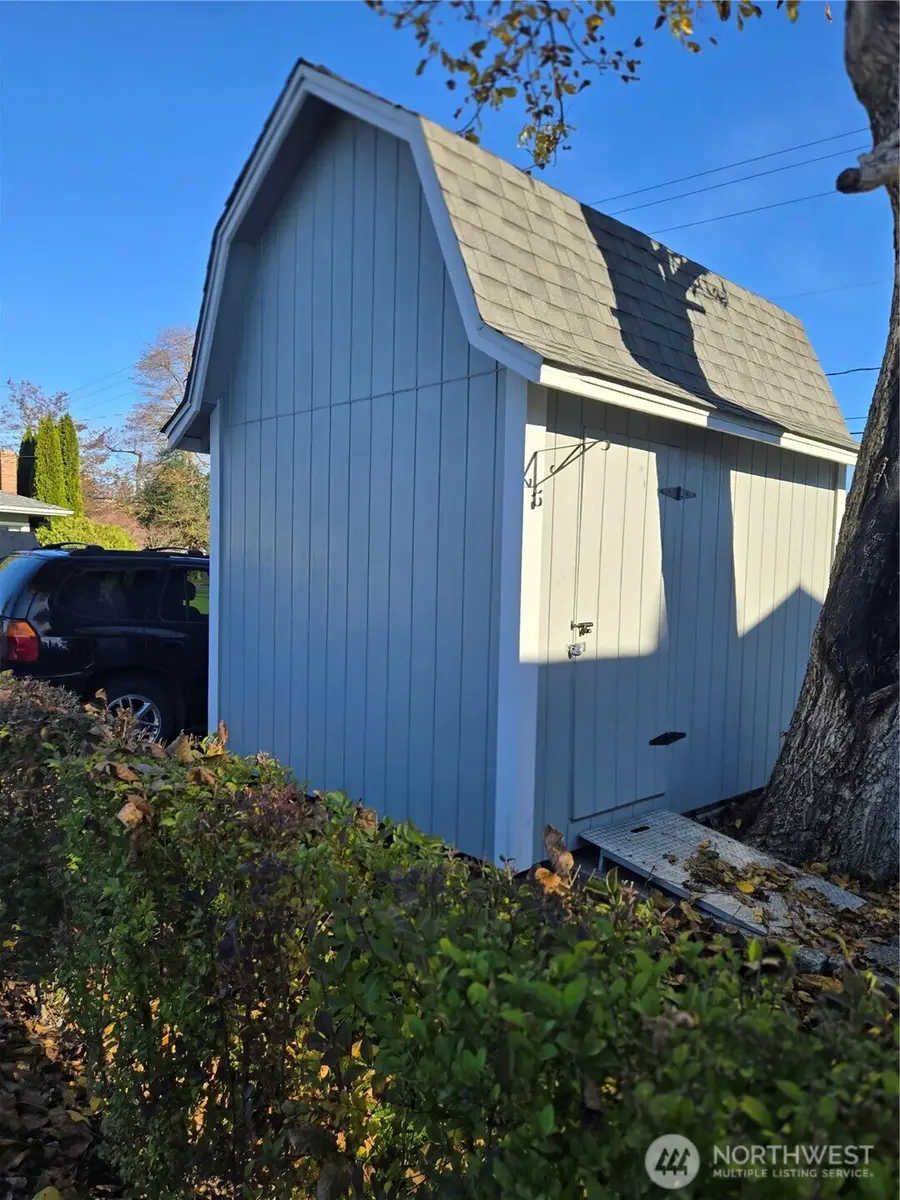 109 N Washington Street, Everson, WA 98246 - Image #3