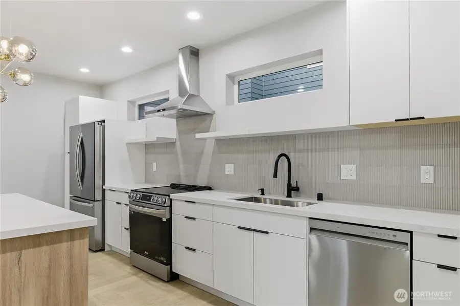 11825 59th Avenue S #B, Seattle, WA 98178 - Image #3