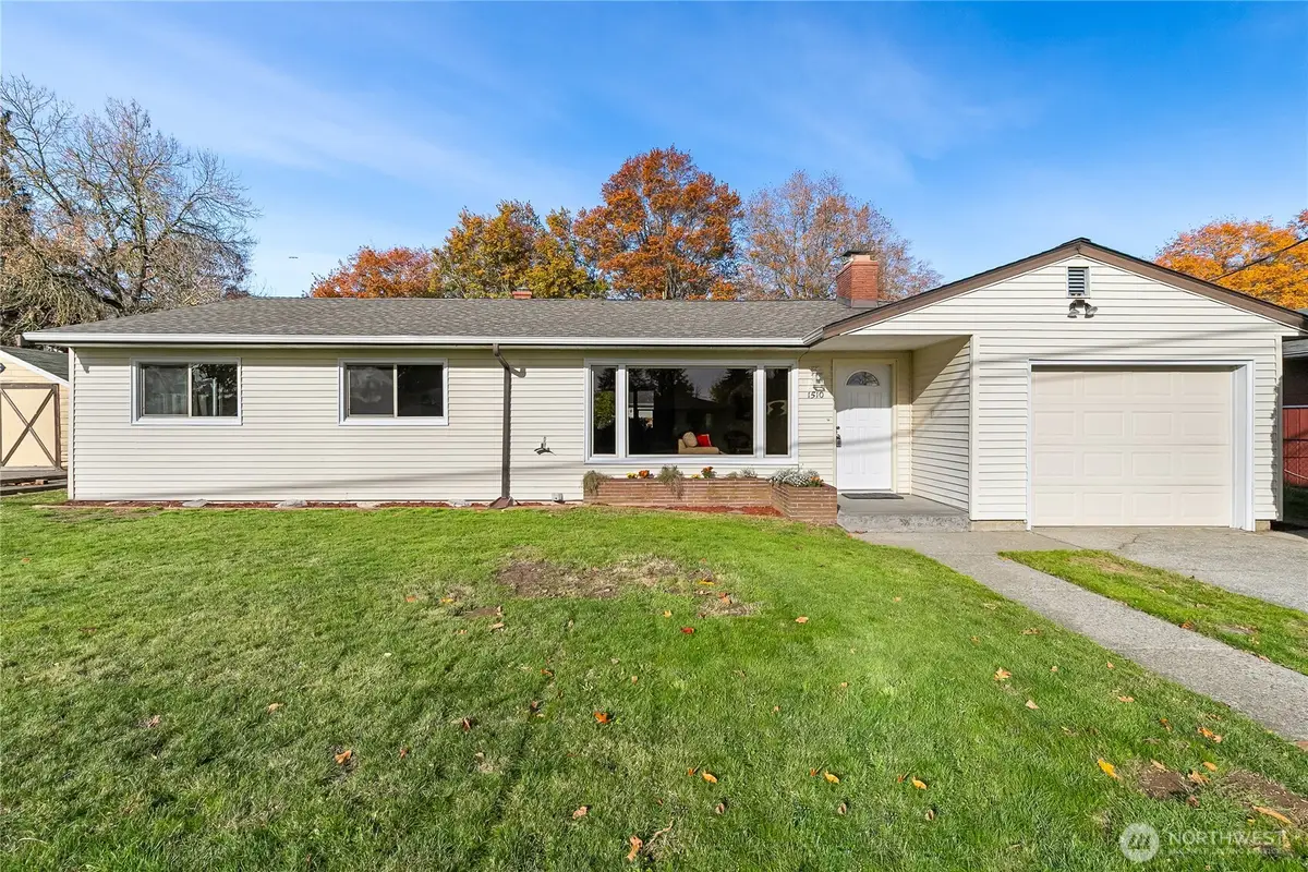 1510 E Street, Lynden, WA 98264 - Image #1