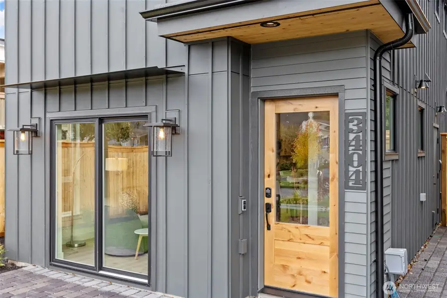 3404 33rd Avenue W, Seattle, WA 98199 - Image #3