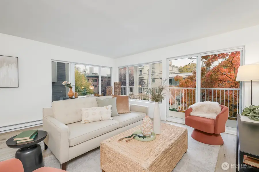 308 Summit Avenue E #303, Seattle, WA 98102 - Image #2