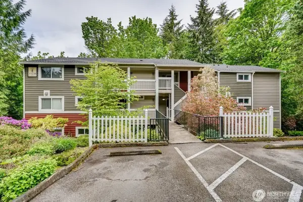 15238 SE 43rd Court #E301, Bellevue, WA 98006