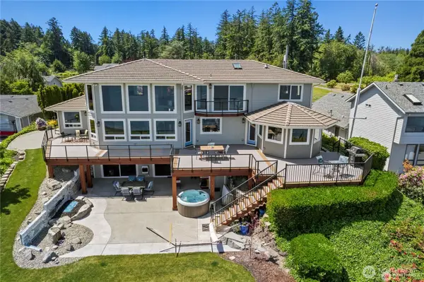 8210 Walnut Road Ne, Olympia, WA 98516