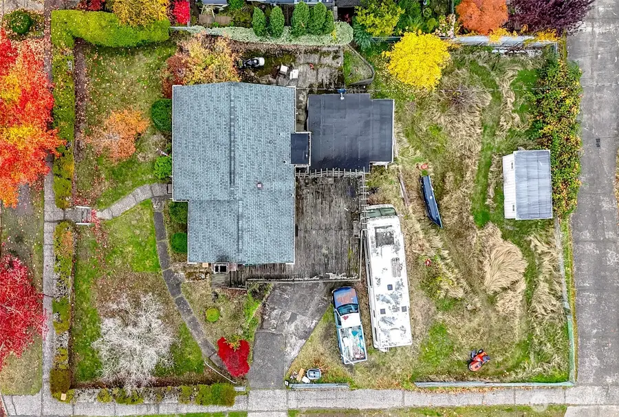 4054 48th Avenue Sw, Seattle, WA 98116 - Image #2