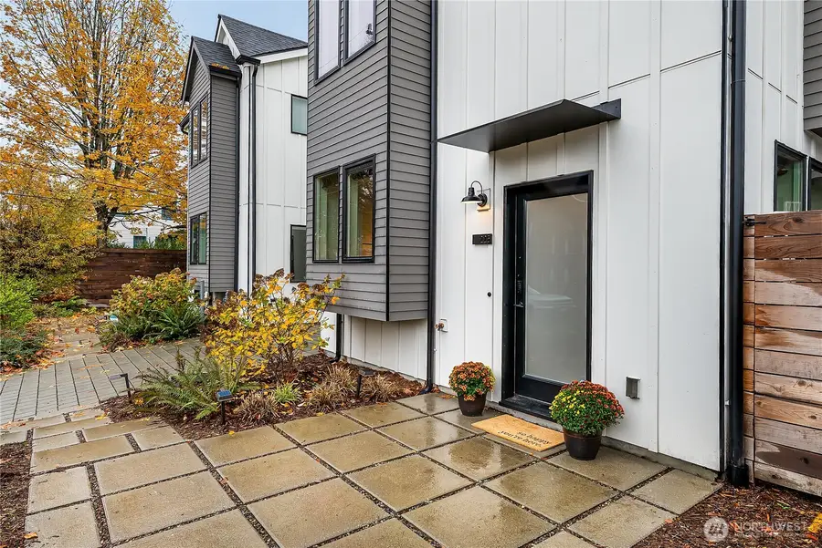 225 24th Avenue, Seattle, WA 98122 - Image #2