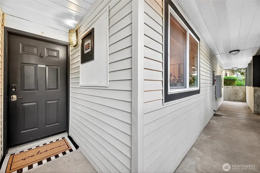 8615 238th Street Sw #B101, Edmonds, WA 98026 - Image #3