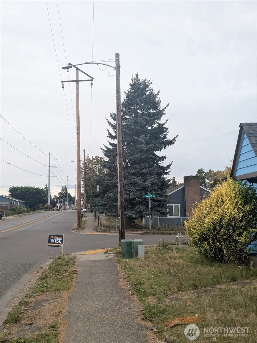 502 S 84t Street, Tacoma, WA 98444 - Image #2