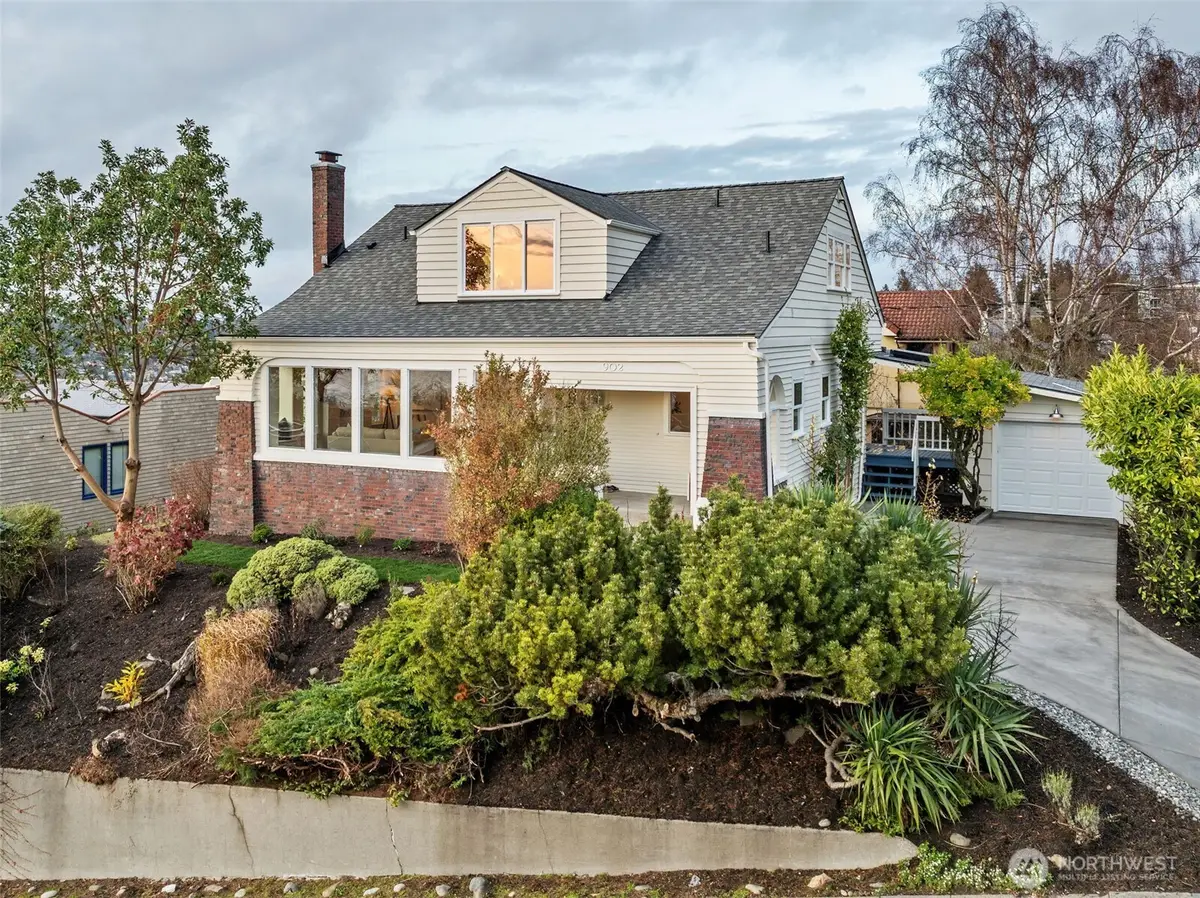 902 W Blaine Street, Seattle, WA 98119 - Image #1