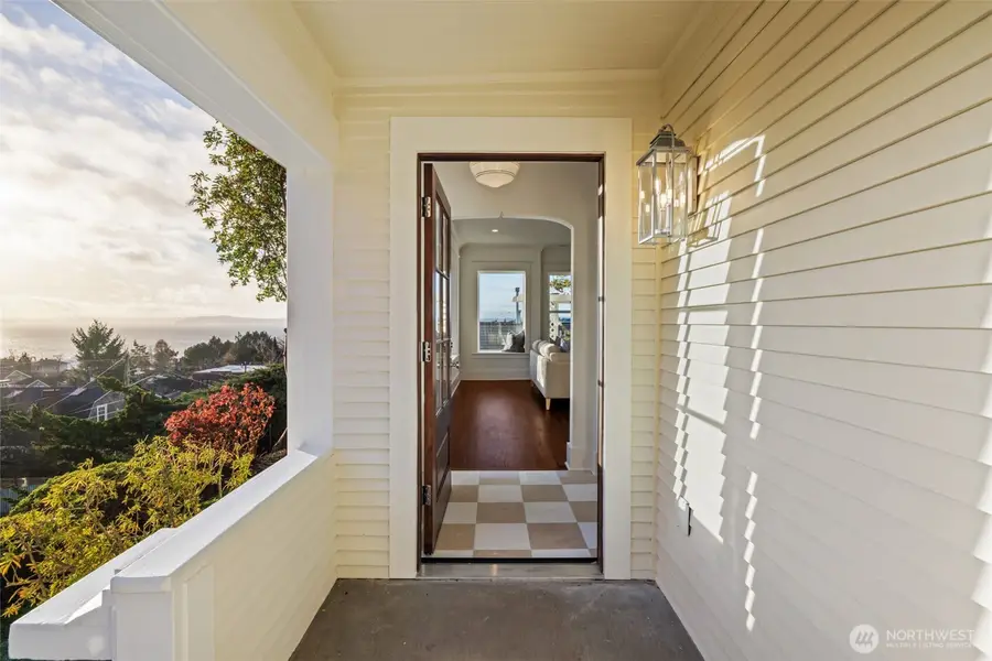 902 W Blaine Street, Seattle, WA 98119 - Image #2