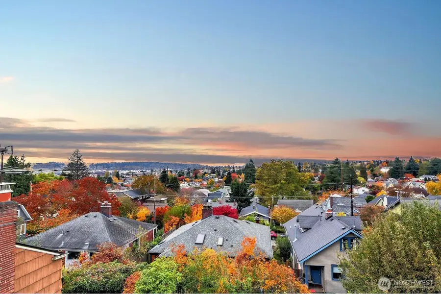 6535 Sycamore Avenue Nw, Seattle, WA 98117 - Image #2