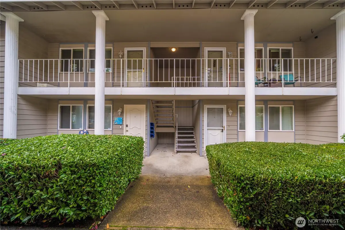 8323 Cirque Drive W #4, University Place, WA 98467 - Image #1